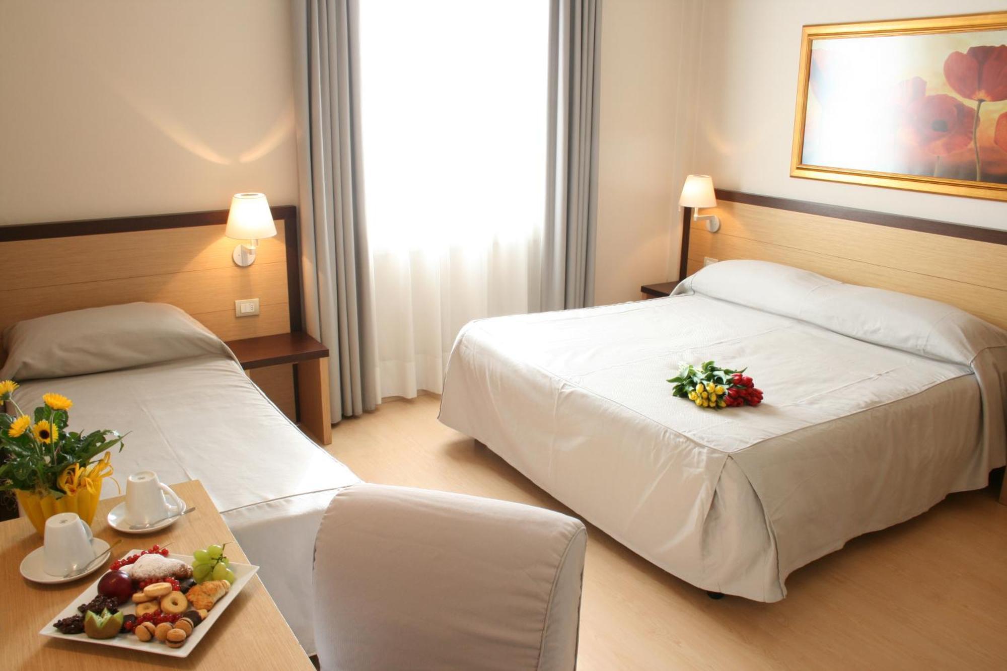 Hotel San Martino Darfo Boario Terme Bagian luar foto