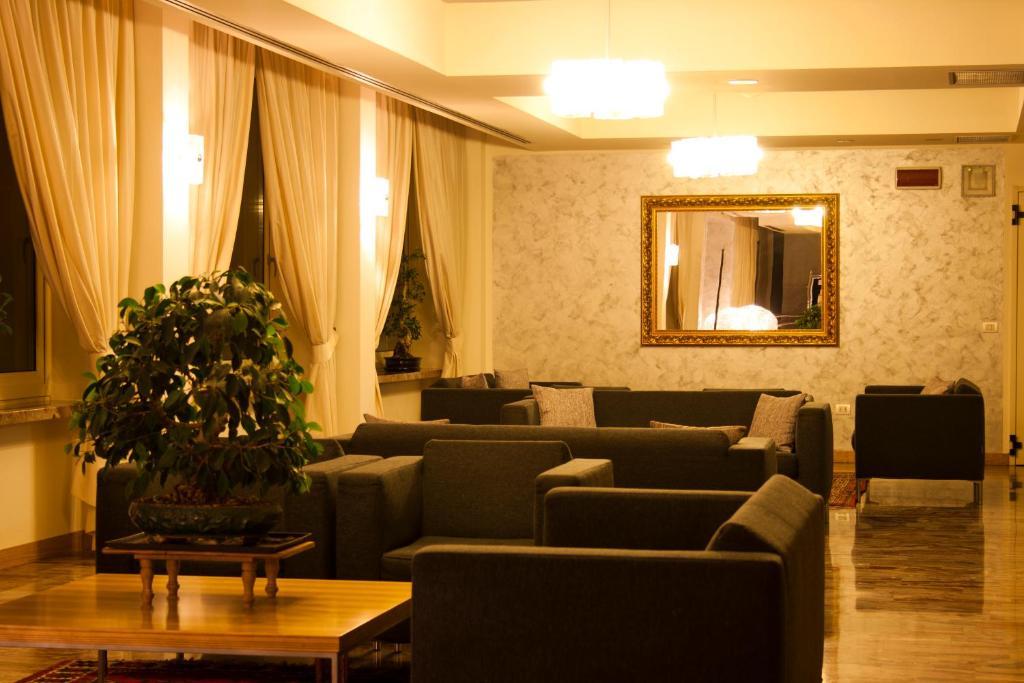 Hotel San Martino Darfo Boario Terme Bagian luar foto