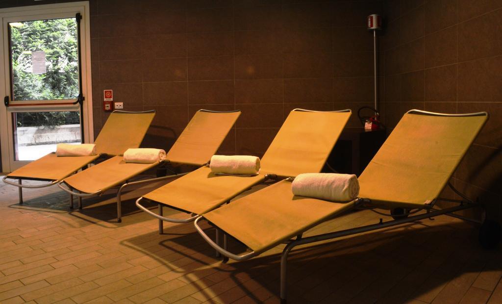 Hotel San Martino Darfo Boario Terme Bagian luar foto