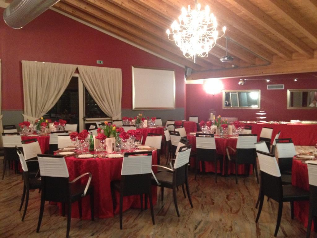 Hotel San Martino Darfo Boario Terme Bagian luar foto