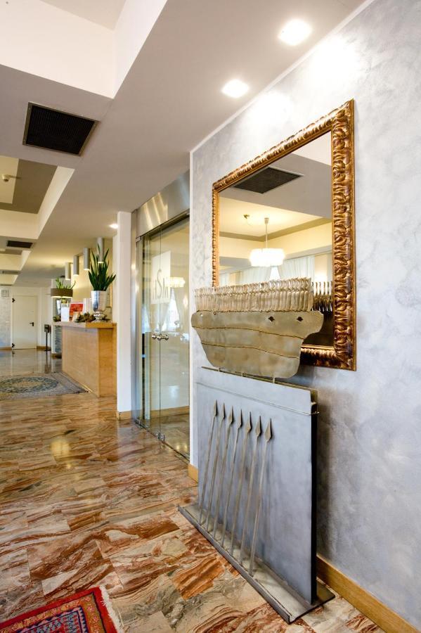 Hotel San Martino Darfo Boario Terme Bagian luar foto