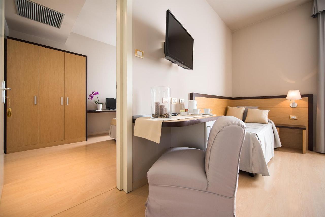 Hotel San Martino Darfo Boario Terme Bagian luar foto