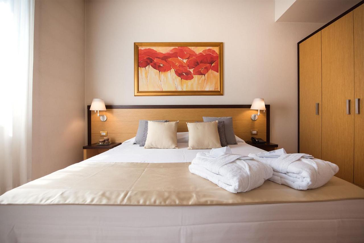 Hotel San Martino Darfo Boario Terme Bagian luar foto