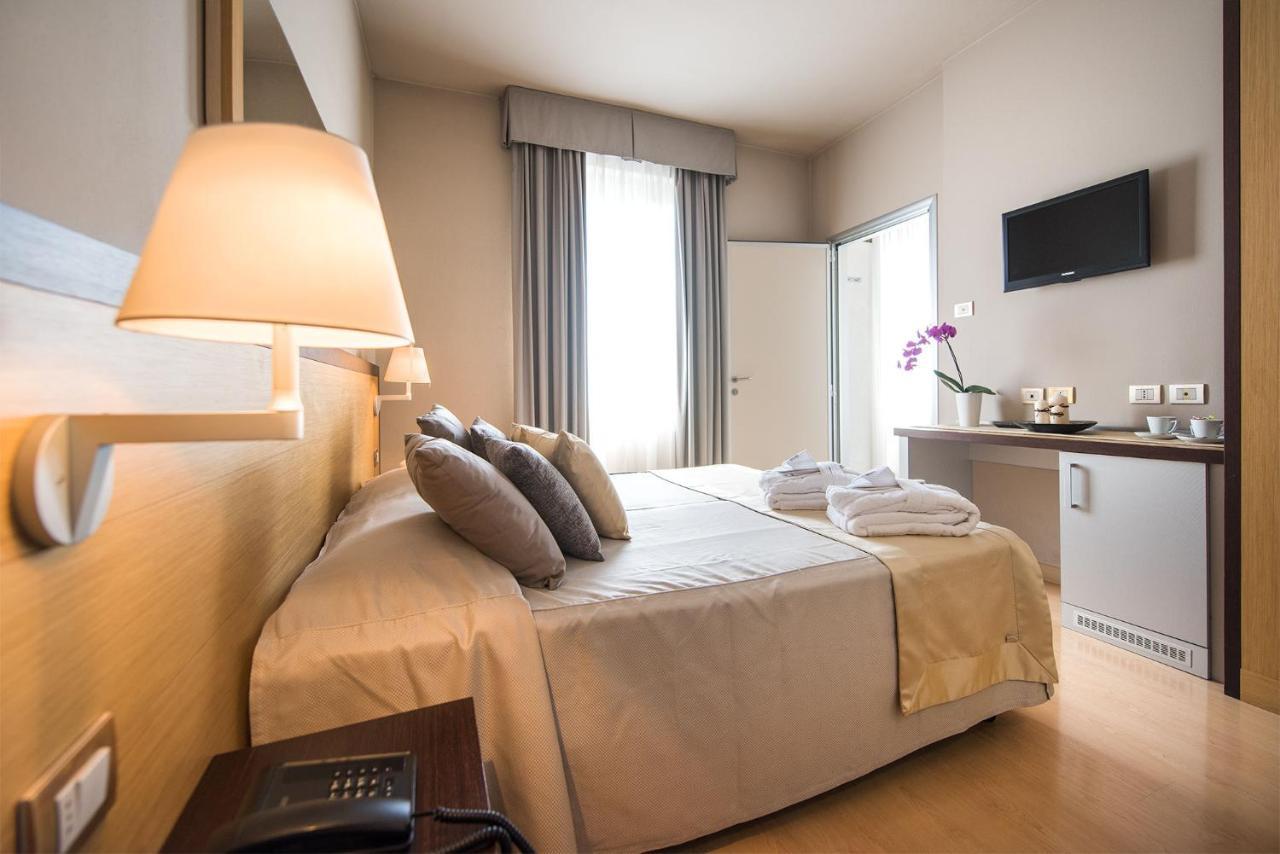 Hotel San Martino Darfo Boario Terme Bagian luar foto